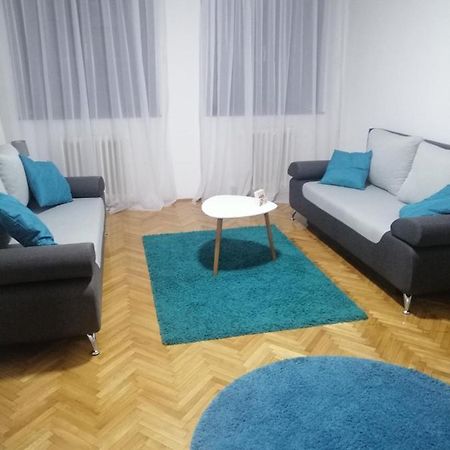 Lara Apartment Uzice Bagian luar foto
