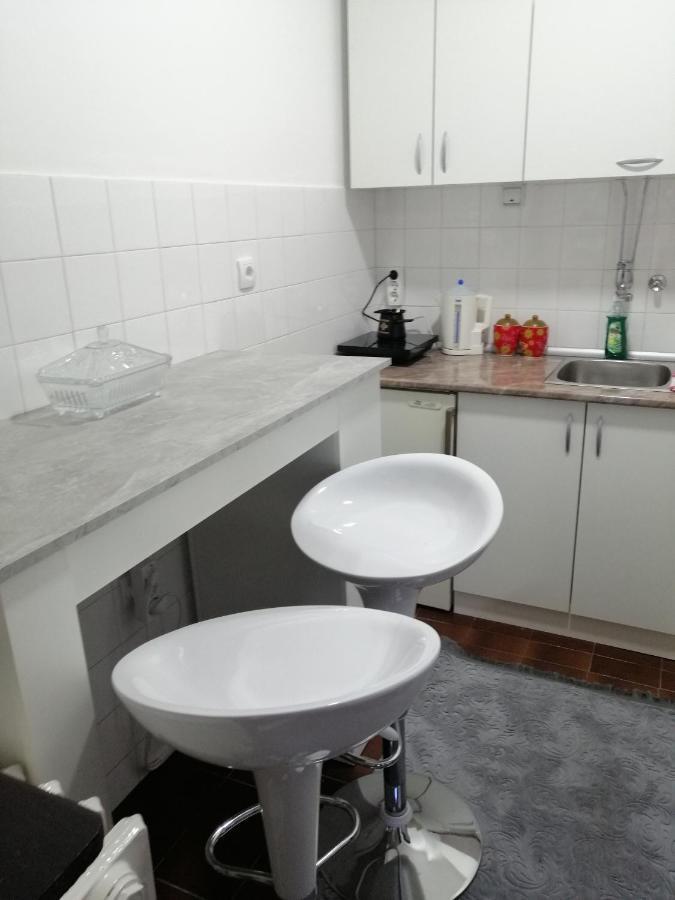 Lara Apartment Uzice Bagian luar foto