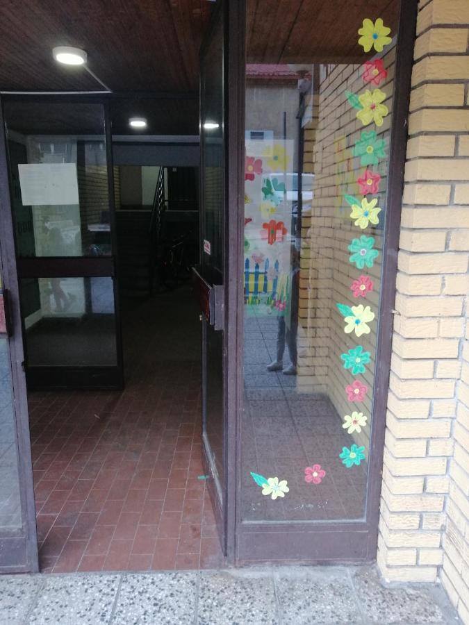 Lara Apartment Uzice Bagian luar foto