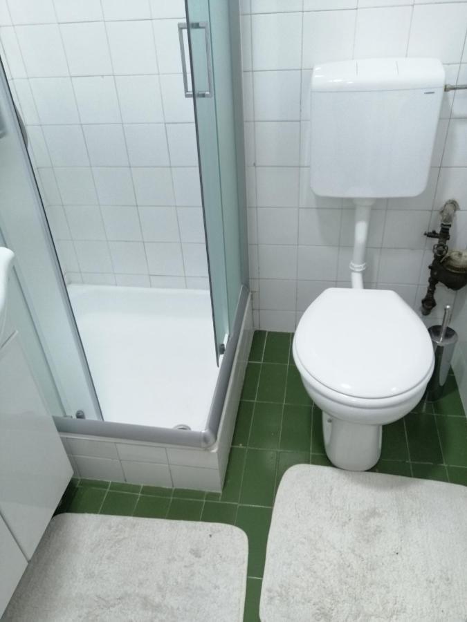 Lara Apartment Uzice Bagian luar foto