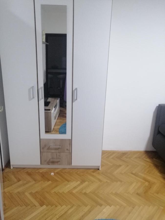 Lara Apartment Uzice Bagian luar foto